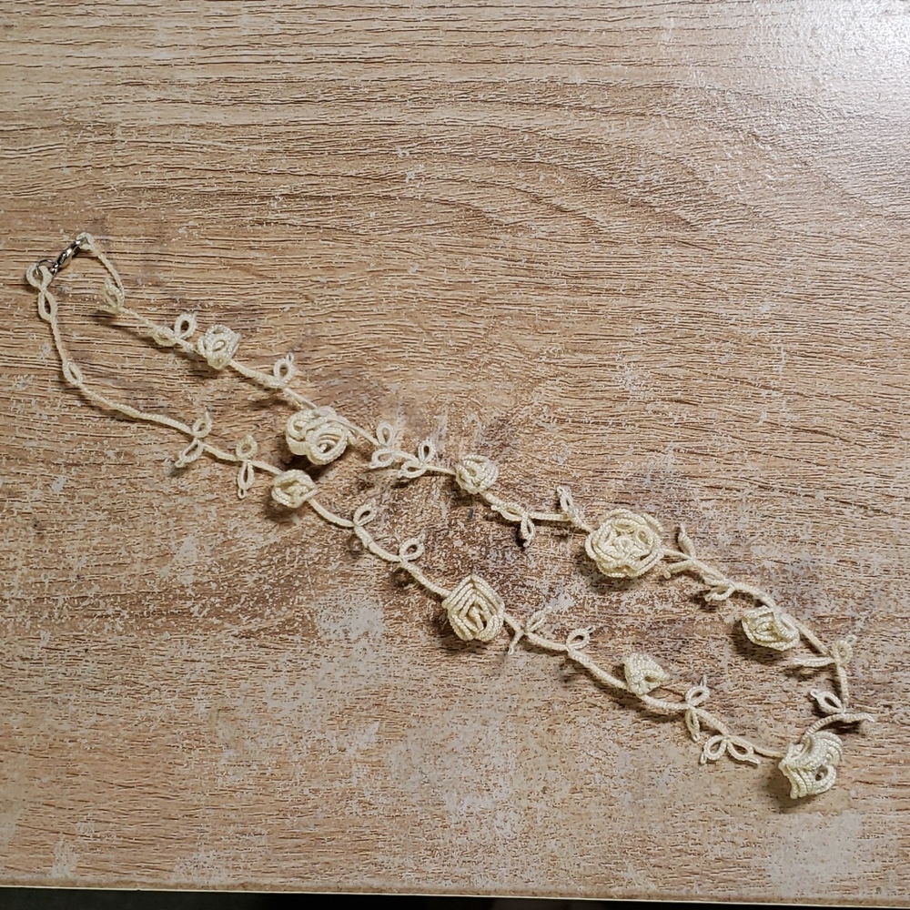Tatted cream rose necklace